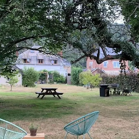 Holiday home Gite: A La Courbe Du Fleuve