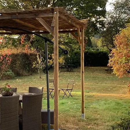 Gite: A La Courbe Du Fleuve 펜션