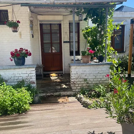 펜션 Gite: A La Courbe Du Fleuve Godinne