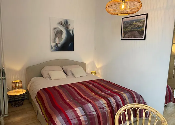 Gîte: à La Courbe Du Fleuve Godinne